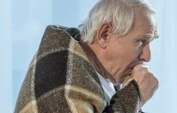 ¿Cómo afecta el invierno a las personas mayores? Recomendaciones para el cuidado y prevención